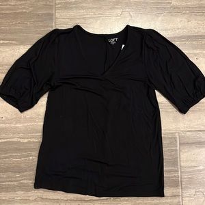 Loft, black XS V-neck tshirt